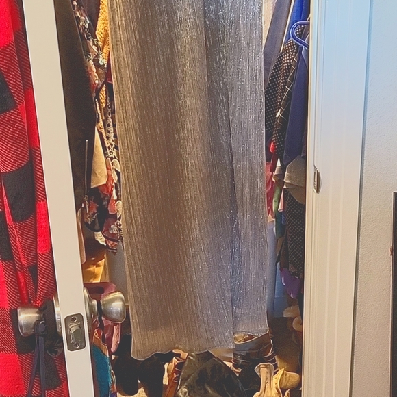 Gold Dress Size 6 - Picture 2 of 3